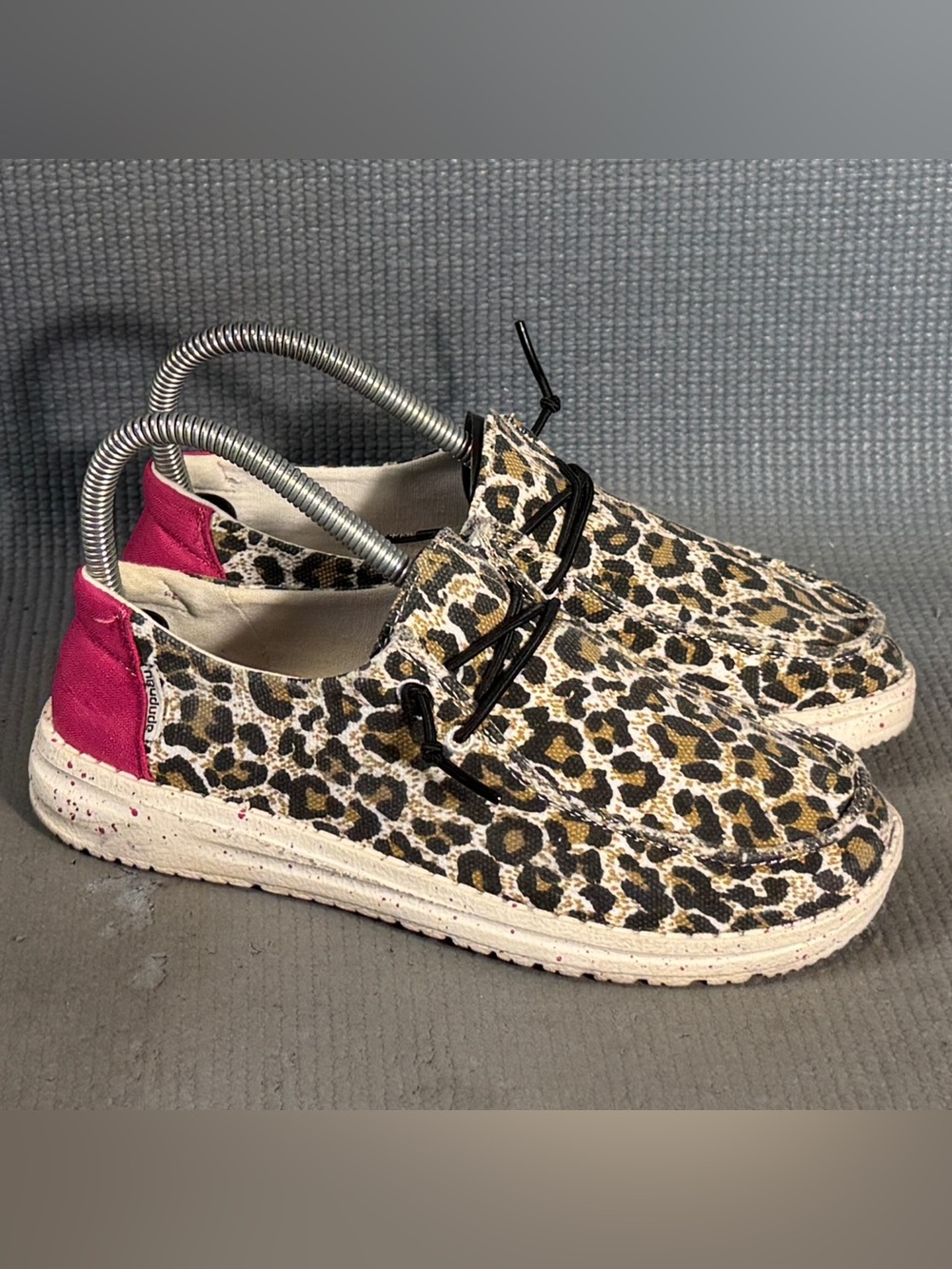 Hey Dude Women’s Wendy Cheetah Slip On Comfort Shoes Size 5
